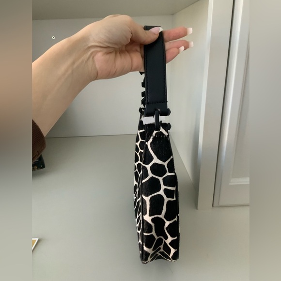 MICHAEL KORS Piper Small Animal Print Calf Hair Shoulder Bag Purse BRAND NEW - Picture 6 of 16